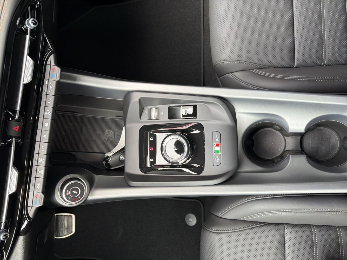 Alfa Romeo Tonale Ibrida VELOCE 128kW AT Tech-Paket Harman/