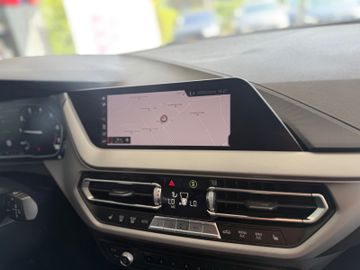BMW 118 - 12