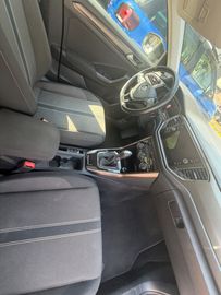 Volkswagen T-Roc - 7