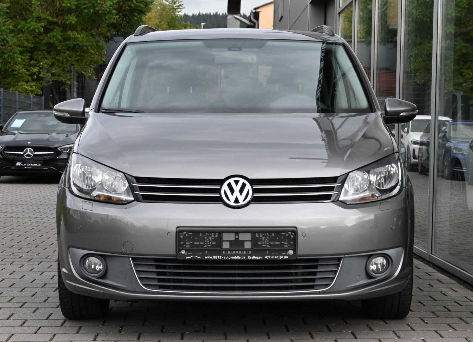 Fahrzeugabbildung Volkswagen Touran 1.6 TDI Comfortline °7-SITZE°KAMERA°02.28