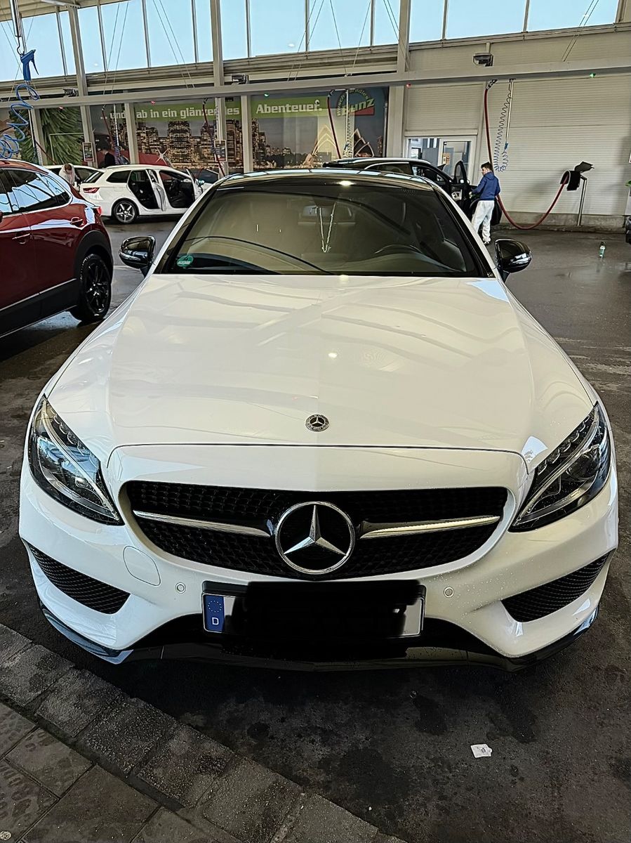 MERCEDES-BENZ C 180 AMG Line Night Edition Autom.