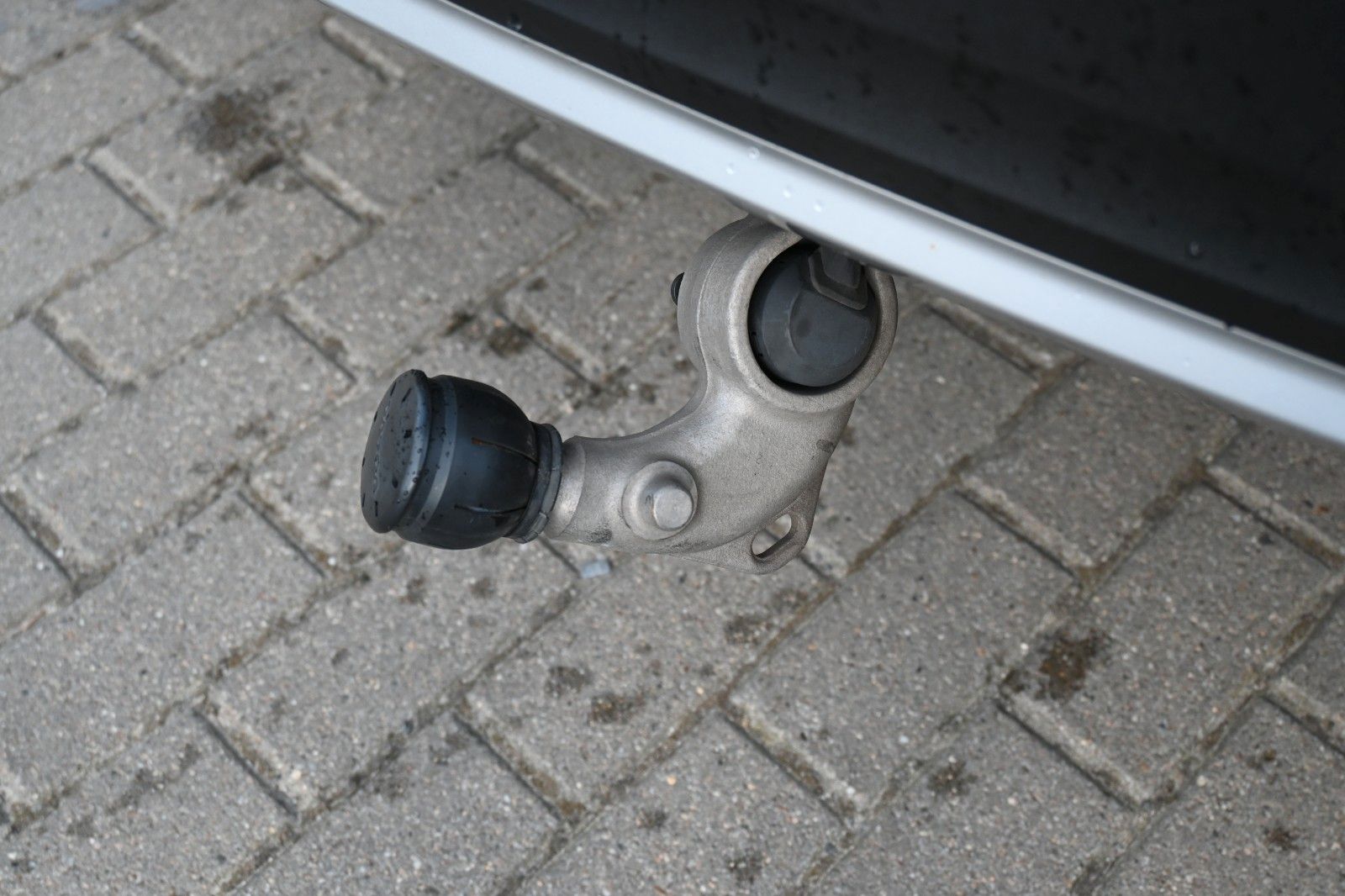 Fahrzeugabbildung Volvo XC40 D3 AWD Autom. Momentum*RFK*FSHZG*BLIS*AHK