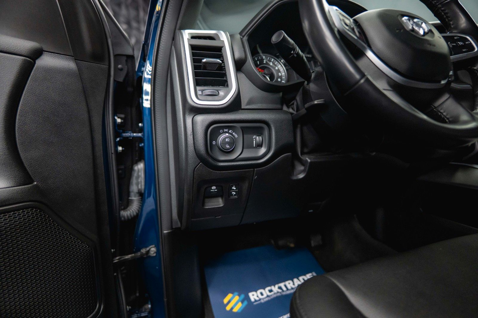 Fahrzeugabbildung Dodge RAM 5.7 V8 HEMI 4x4 BLUE EDITION Offroad LONGBED