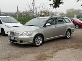 Toyota Avensis 2.0 D-4D Wagon Executive - Toyota Avensis mit Diesel-Antrieb: 2.0