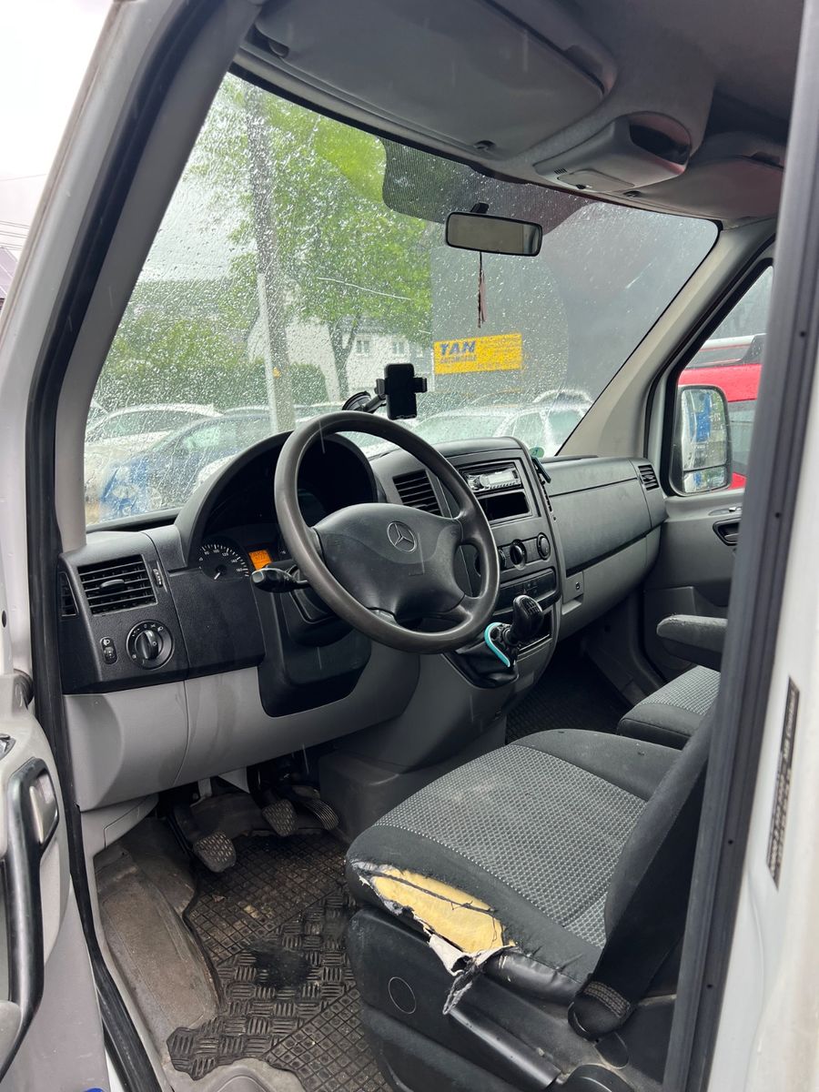 Fahrzeugabbildung Mercedes-Benz Sprinter II Kasten 210/211/213/214/216 CDI