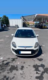 Fiat Punto Evo 1. Hand - 8Fach Bereift - 77PS - Fiat Punto Evo von privat