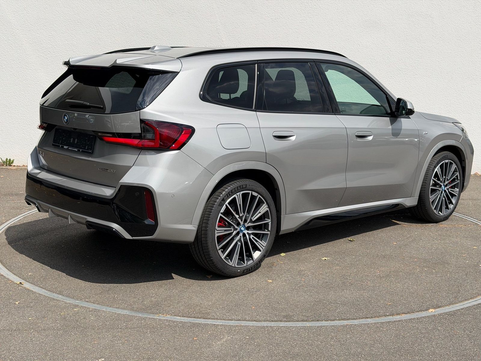 BMW iX1 - Bild 6