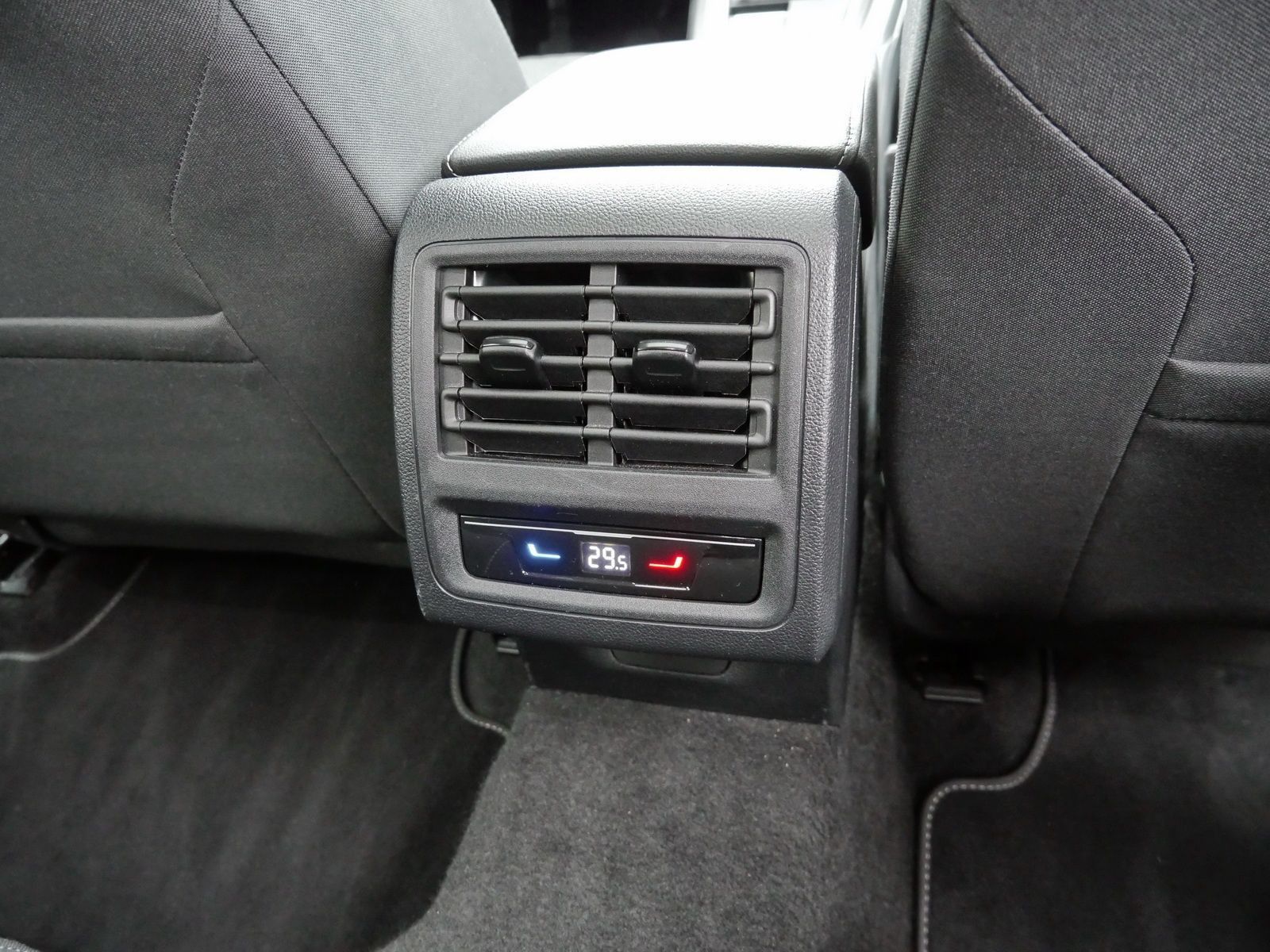 Volkswagen Golf - Bild 17