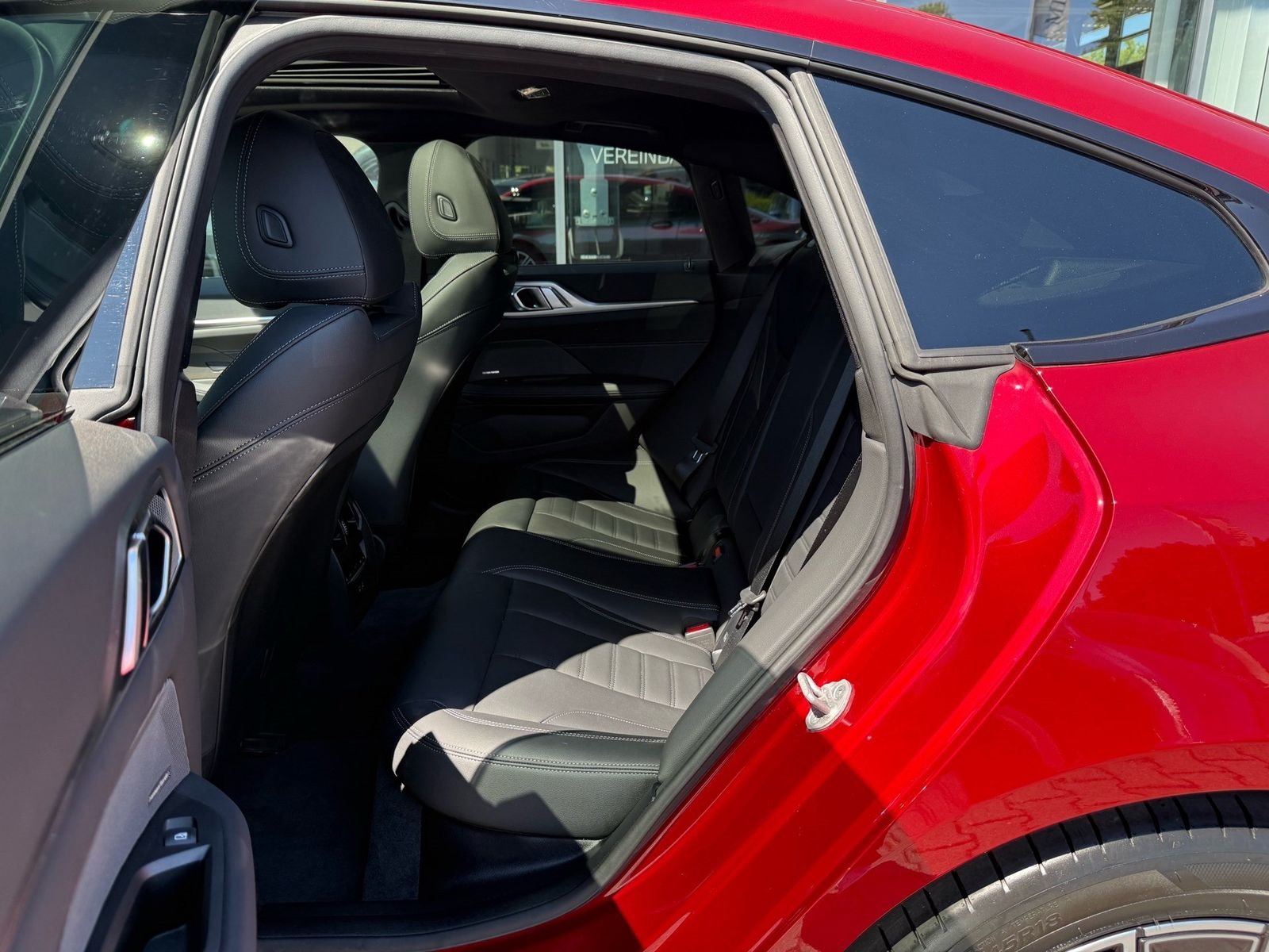 BMW i4 - Bild 18
