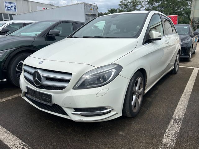 Mercedes-Benz B 180 BlueEFFICIENCY  Navigation