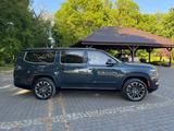 Jeep Wagoneer - Jeep Wagoneer mit Benzin-Antrieb: Geländewagen, mit Klimaanlage