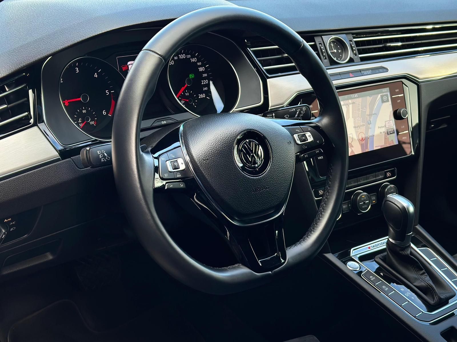 VW Passat 2.0TDI HIGHLINE 4M - Image 24