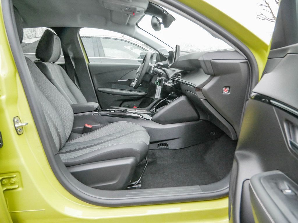 Peugeot 208 - Bild 12