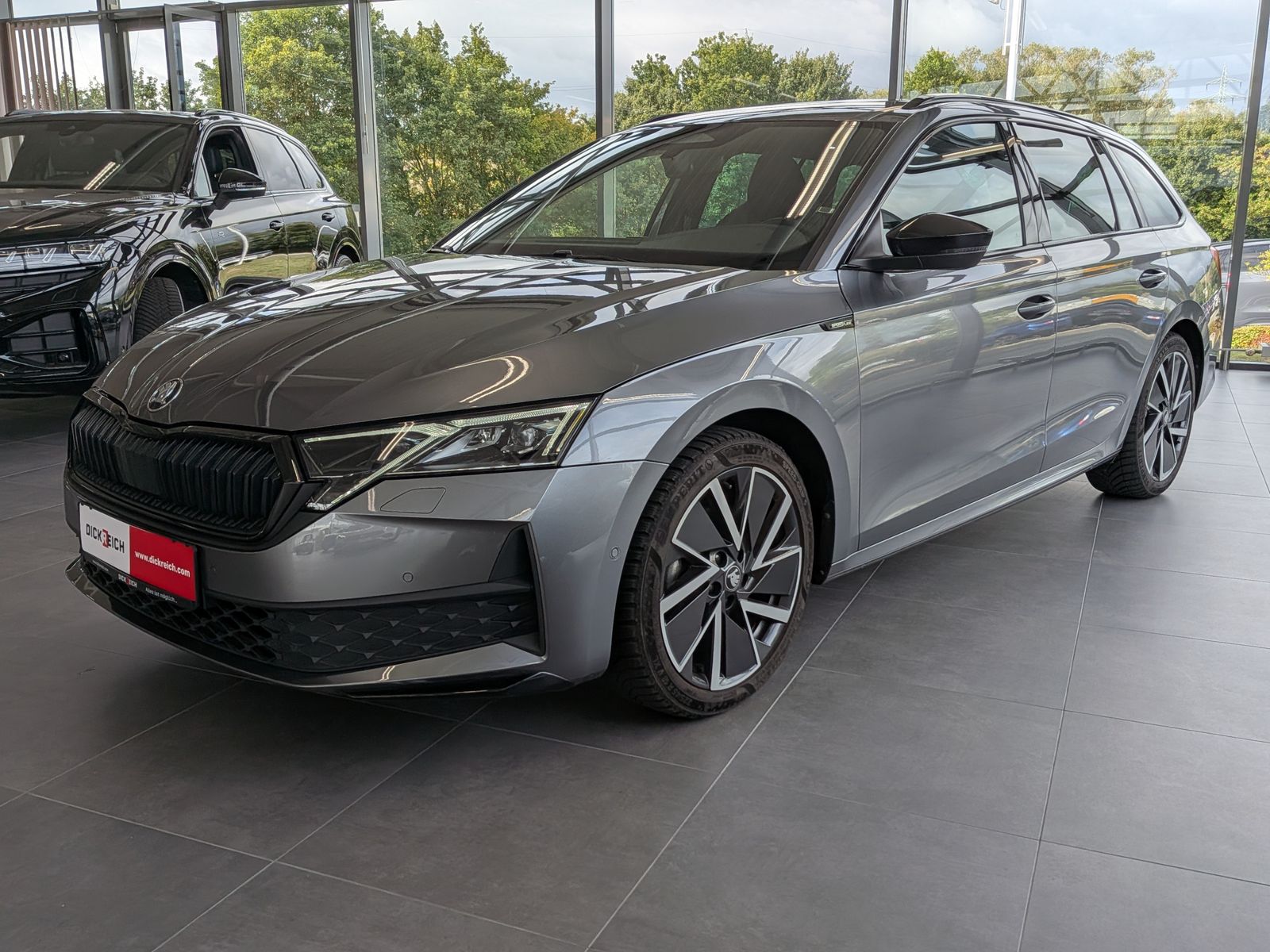 Fahrzeugabbildung SKODA Octavia 1.5 TSI Sportline Pano Matrix AHK 5J-Gar