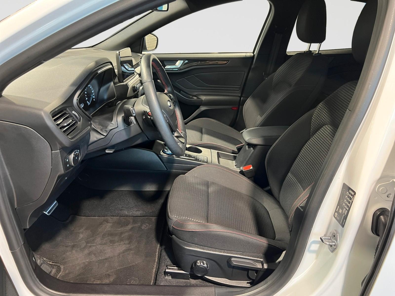 Ford Focus Lim. ST-Line Aut. B&O LED KAM ASSIST ACC, миниатюра 10