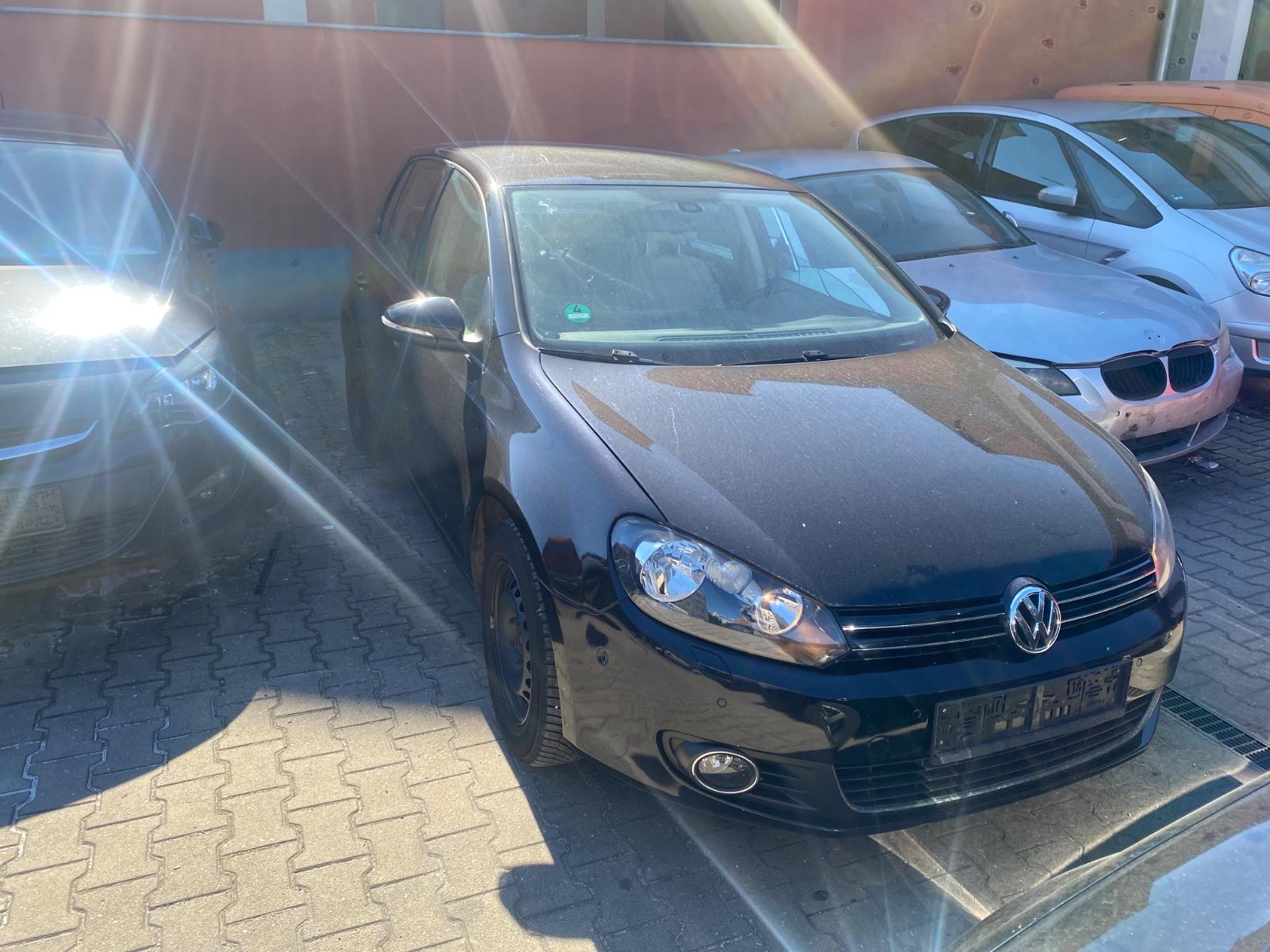 Volkswagen Golf VI Highline - NAVI/ LEDER/ AHK