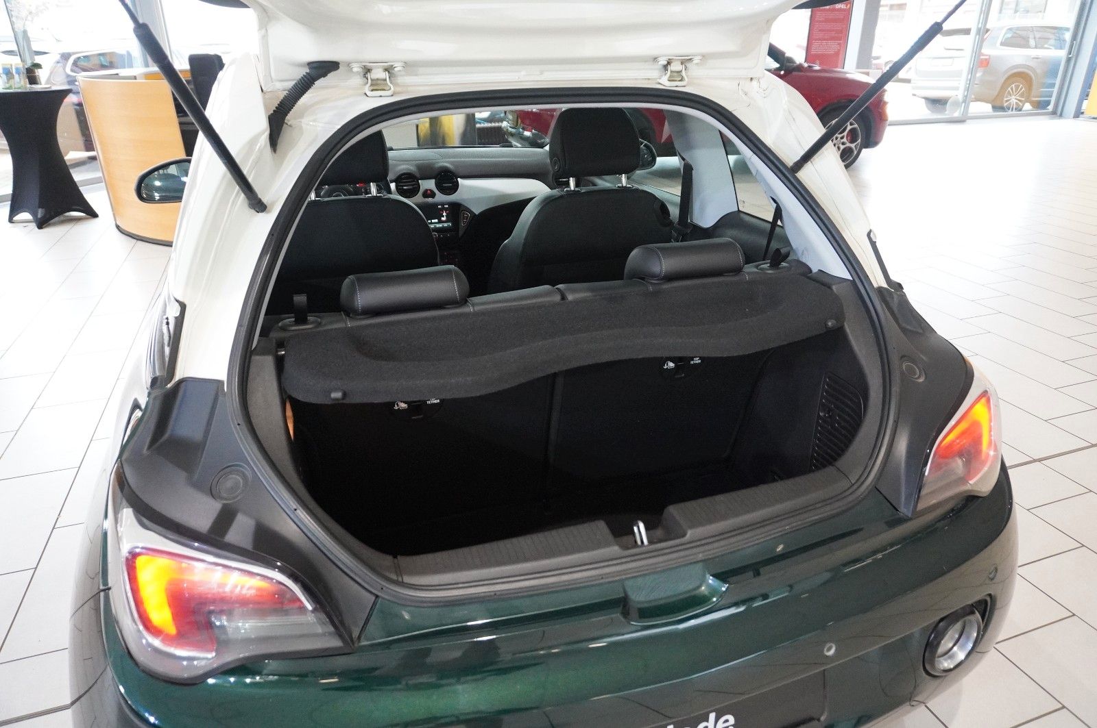 Fahrzeugabbildung Opel Adam 1.4 JAM NAVI/SHZ/PDC/KLIMA/LHZ/TEMP.