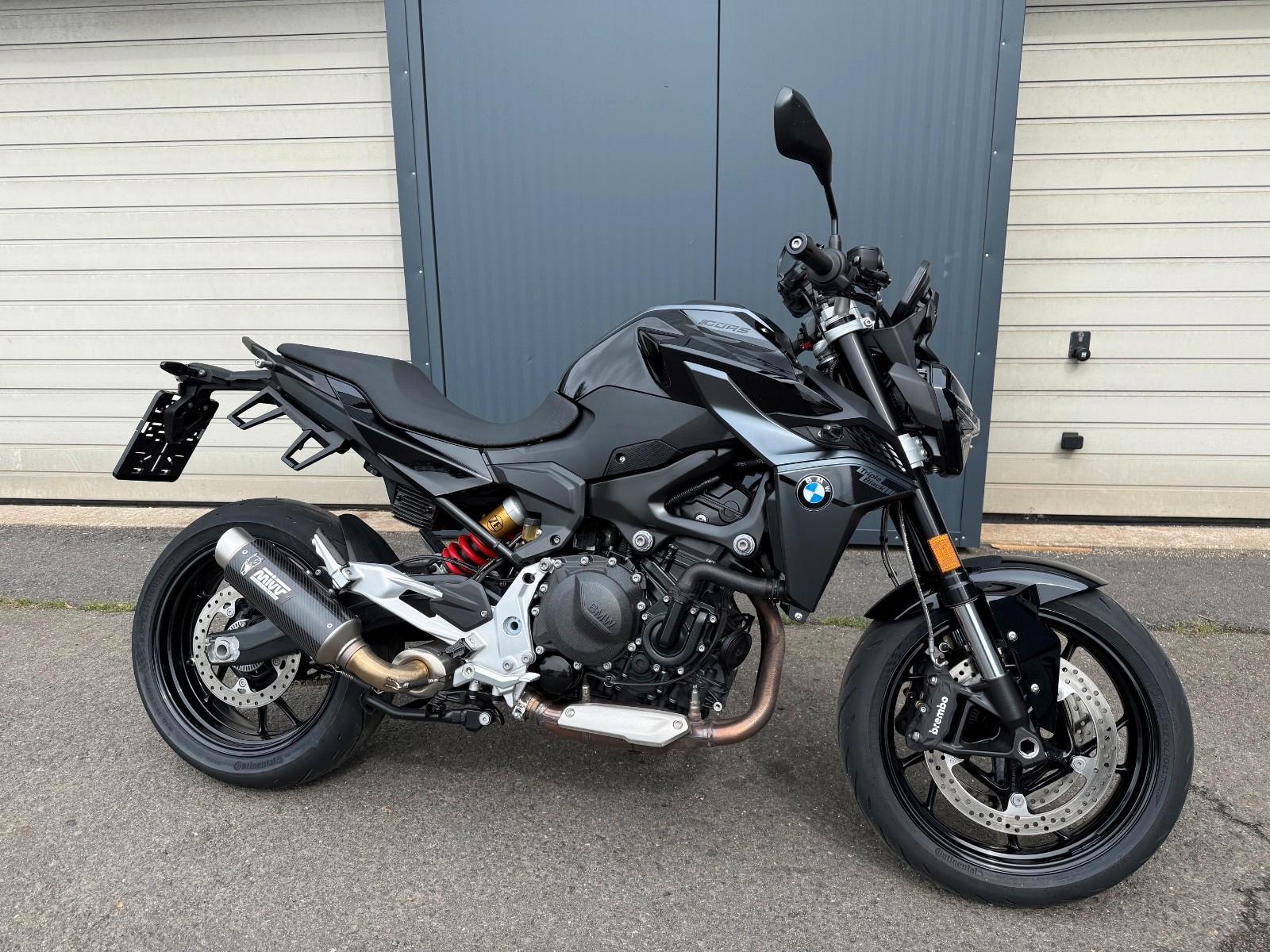 BMW F 900 R    4 Pakete Tiple Black  Oil inkl.