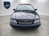 Volvo V40 T4*Leder*Klima*Sitzheizung*TÜV 10.27* - gebrauchte Volvo V40 aus dem Jahr 2000
