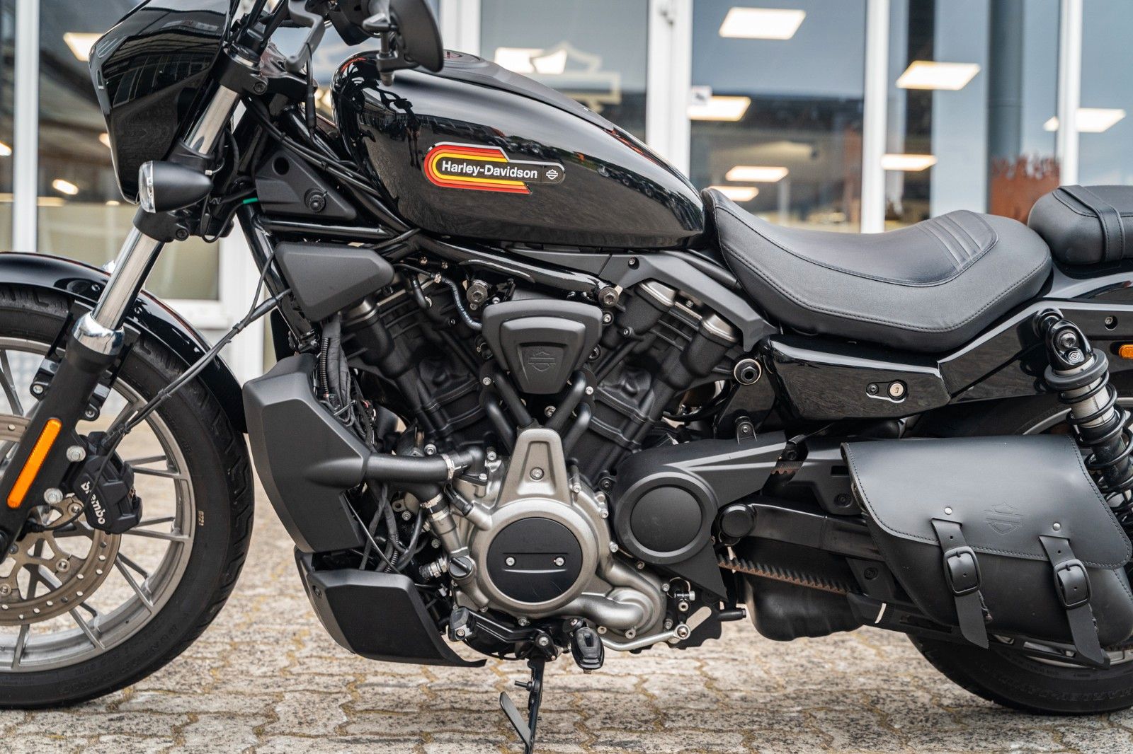 Fahrzeugabbildung Harley-Davidson RH975S Nightster Special - Jekill & Hyde -