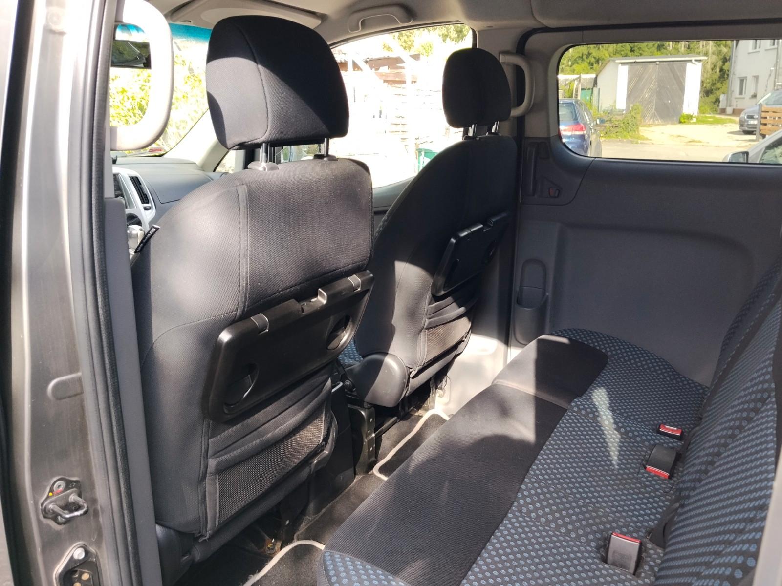 Nissan NV200 2012 — photo 6