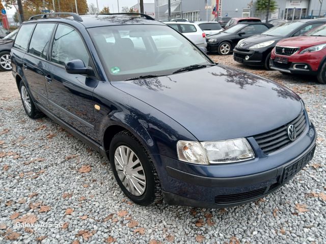 Volkswagen Passat Kombi/AHK/TÜV/Klima/2Hand/