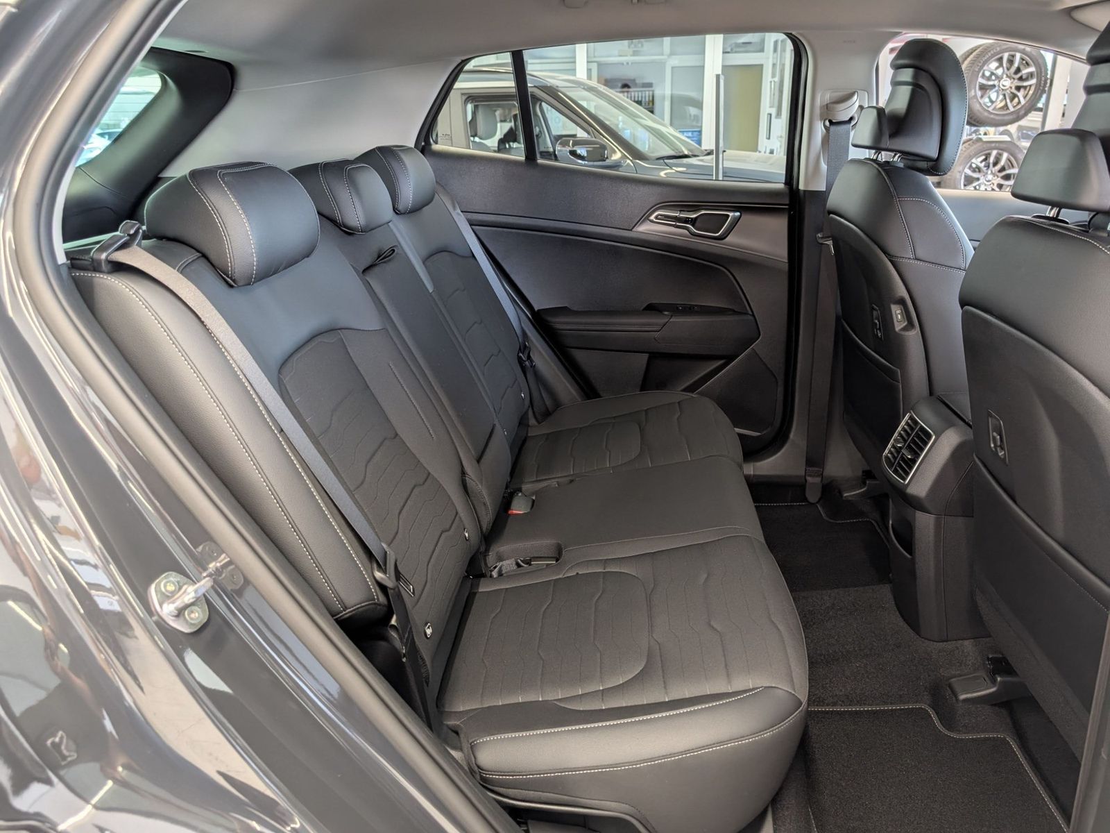 KIA Sportage 1.6 T-GDI 2WD DCT7 Vision Komfort – Bild 11