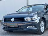 Volkswagen Passat Variant Massage/ACC/Start-Stop - VW Passat Variant Gebrauchtwagen in Stuttgart