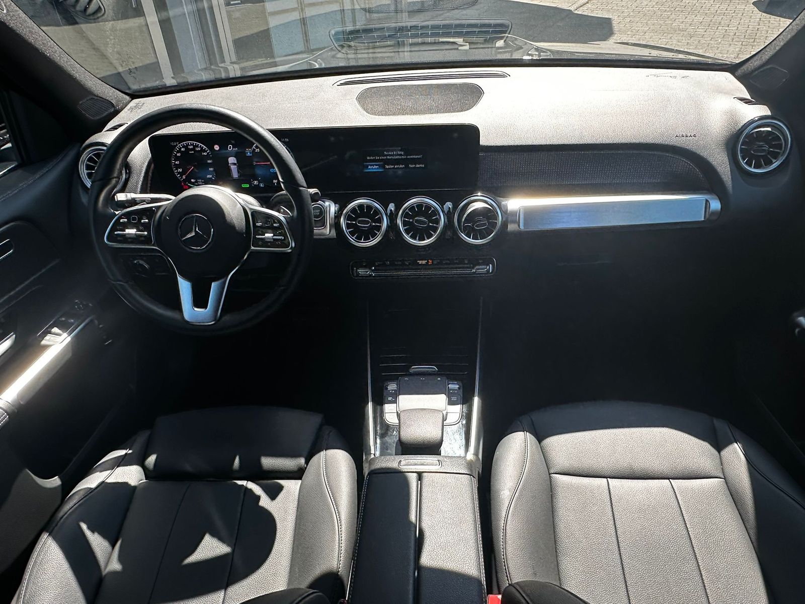 Fahrzeugabbildung Mercedes-Benz EQB 250 PROGRESS NAVI+LED+SITZHZ+KAMERA+TEMP+DAB