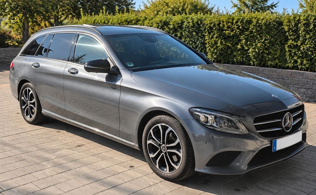 Image of Mercedes-Benz C 200