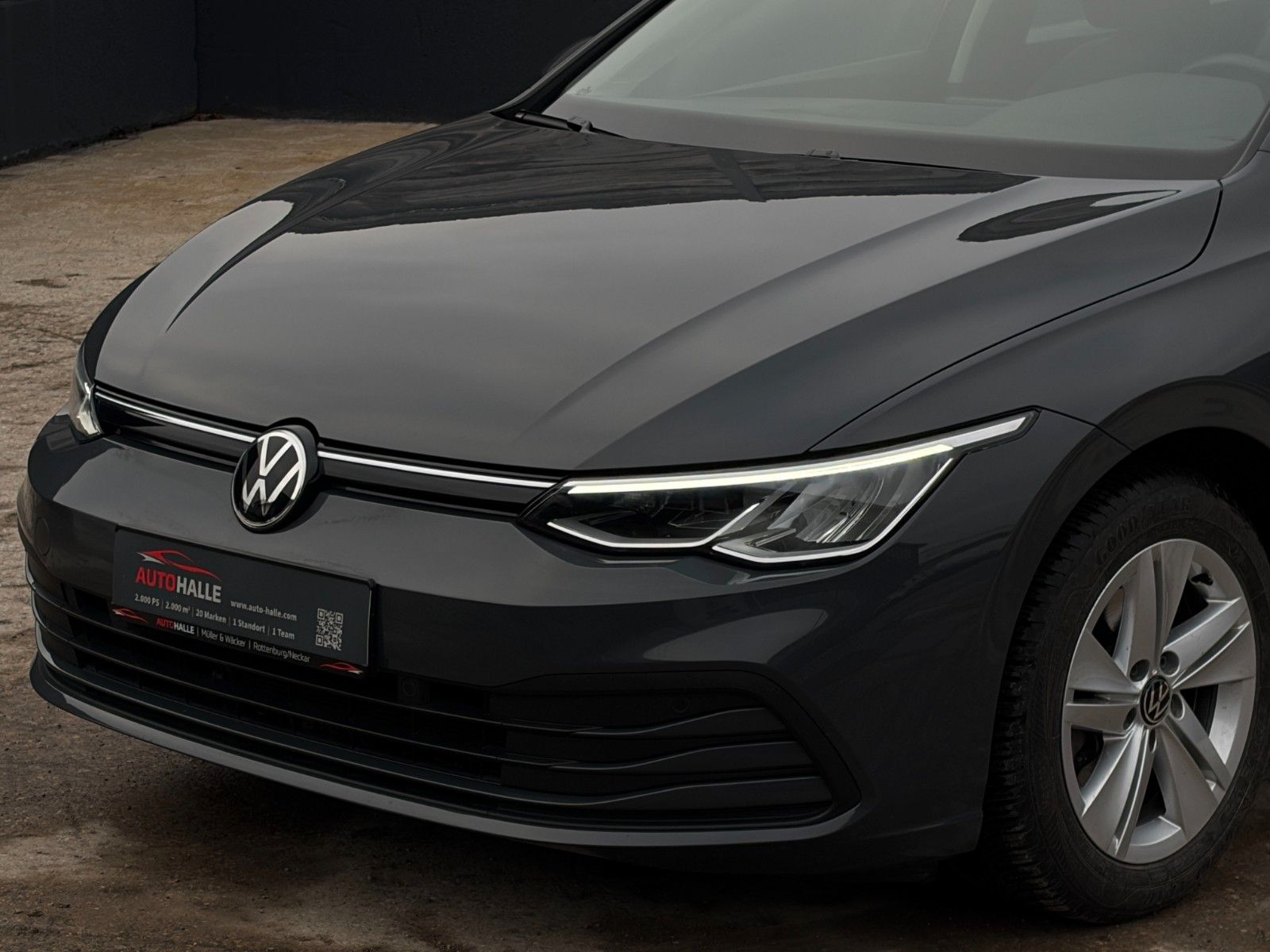 Fahrzeugabbildung Volkswagen Golf 1.5 TSI Life ACC LKAS PDC SHZ 3Z-Klima LED