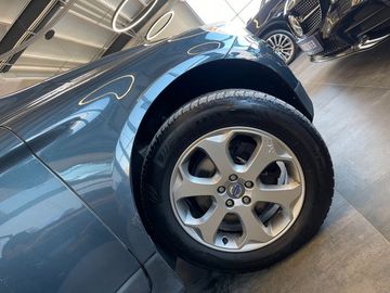 Volvo XC60 Momentum AWD *BI-XENON*PANO*NAVI*PDC*AHK*