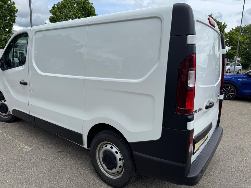 RENAULT Trafic 3