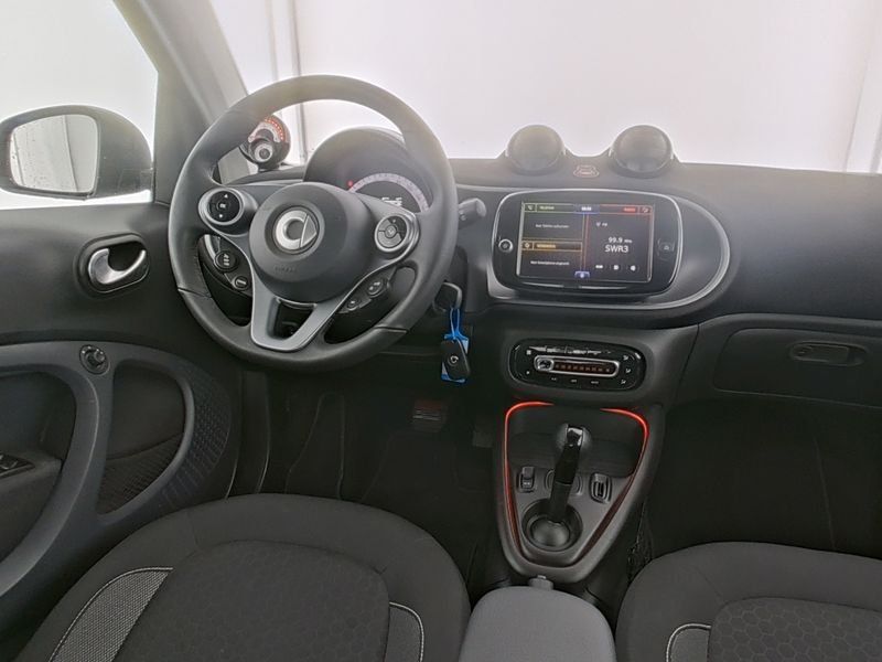 Fahrzeugabbildung Smart smart EQ fortwo Exclusive*Pano*LED*Kamera*22kW*
