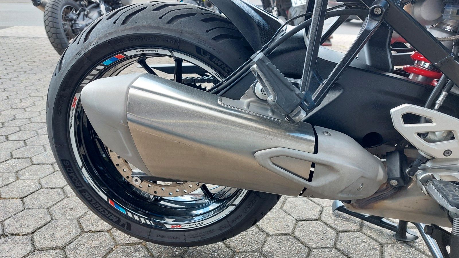 Fahrzeugabbildung BMW S 1000 XR  HP Neuzustand  Zubehör