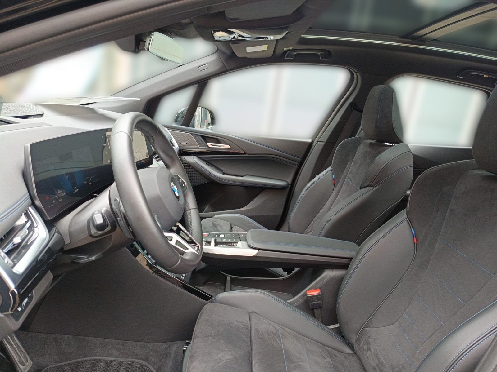 BMW 223 Active Tourer - Bild 18