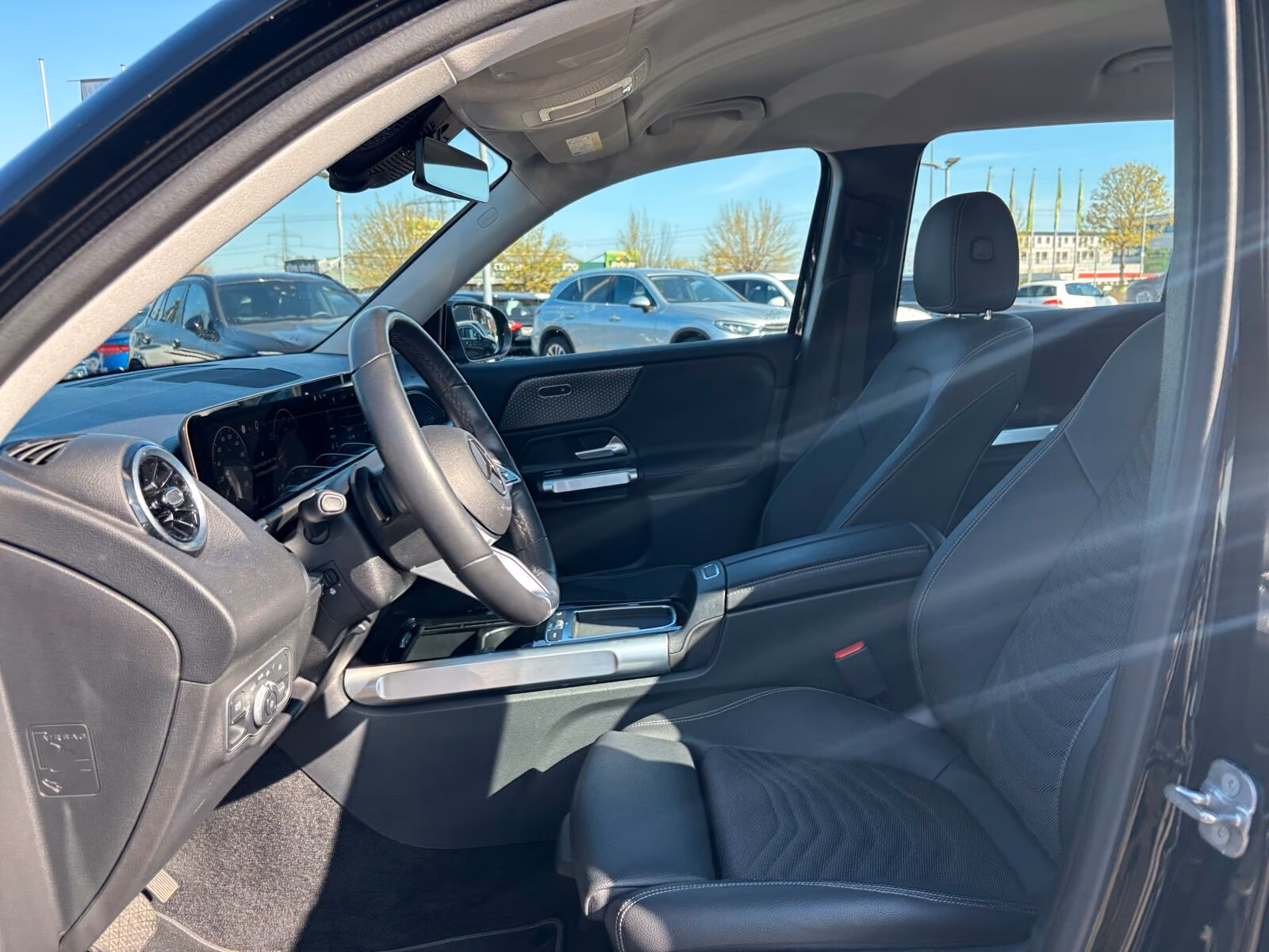 Mercedes-Benz GLB 4 M PROGRESSIVE +NAVI+AHK+DISTR+LED+KAM+, миниатюра 10