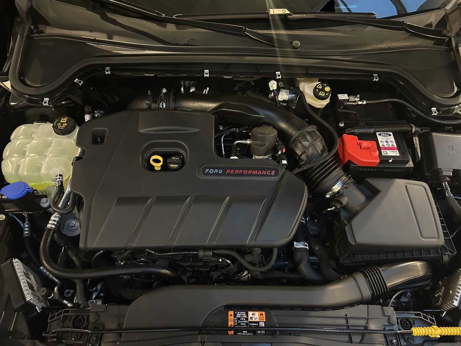 Fahrzeugabbildung Ford Focus ST X 280PS B&O Winter Pa. Pano Dach Winter