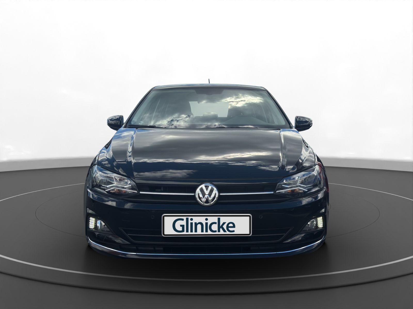 Volkswagen Polo VI Highline Einparkhilfe Sitzheizung Navi B
