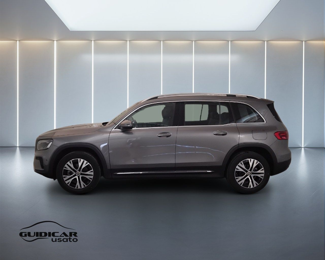 Mercedes-Benz GLB - X247 2023 - GLB 180 d Progre imagem 3