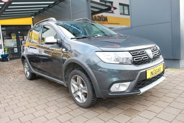 Dacia Sandero II Stepway Prestige 8-Fach Reifen Alu