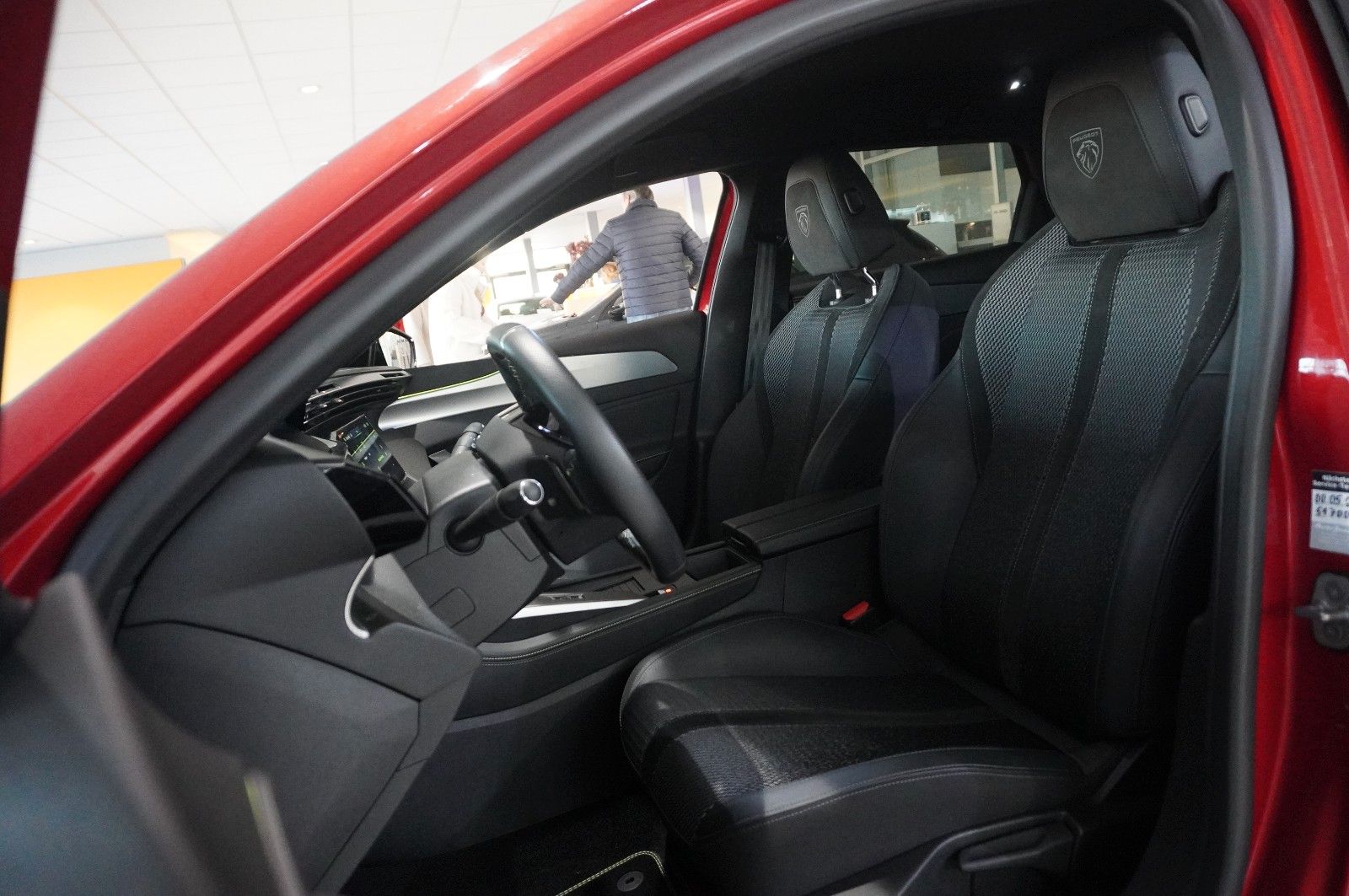 Fahrzeugabbildung Peugeot 308 SW 1.5D GT SPORT NAVI/LED/KAMERA/VIRT./DAB+