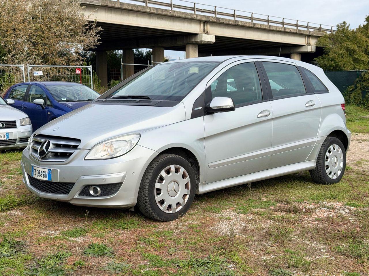 Mercedes-Benz B180, 2010