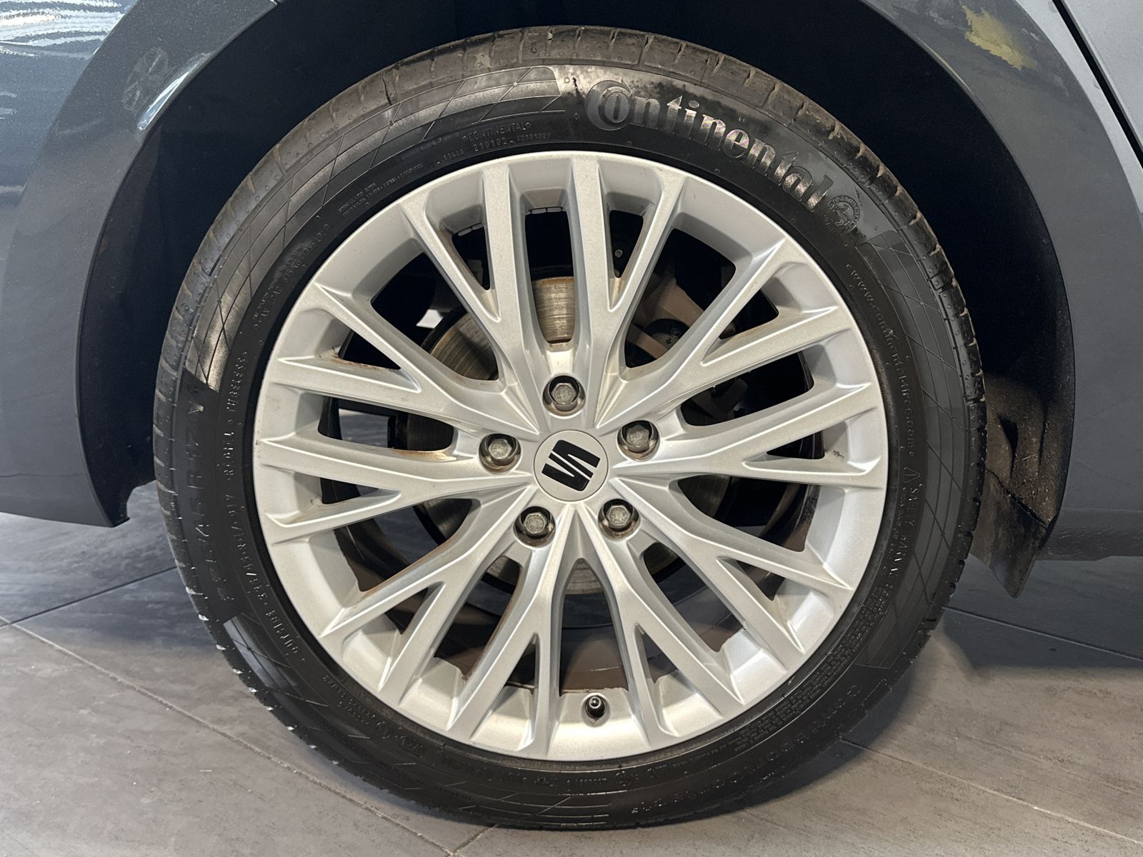 Fahrzeugabbildung SEAT Leon SpT 2.0 TDI DSG Xcellence NAV+LED+ACC+PANO