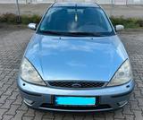 Ford Focus 1.6 Ghia, Zahnriemen neu, AHK, ... - Ford Focus aus 2003: Kleinwagen