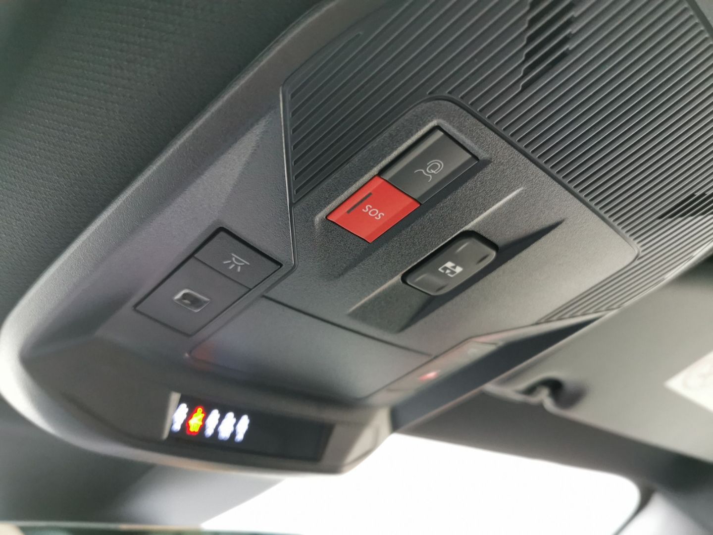 Fahrzeugabbildung Opel Astra Ultimate HUD Panorama Navi Memory Sitz SHZ