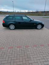 BMW 320i wenig km zu verkaufen - BMW 320 aus 2007: Kombi