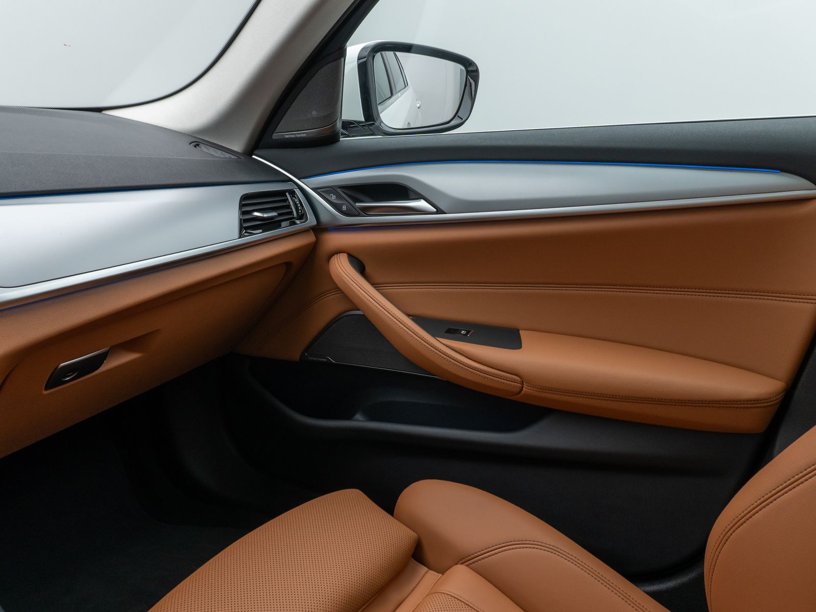 Fahrzeugabbildung BMW 520e Glasdach Kamera DAB H/K DispKey Sport Alarm