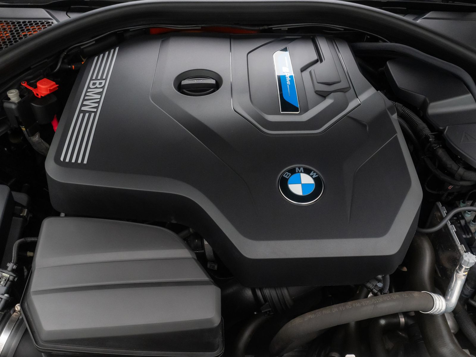 Fahrzeugabbildung BMW 330e DAB Widscreen Geschwindigkeitsreg Sport PDC