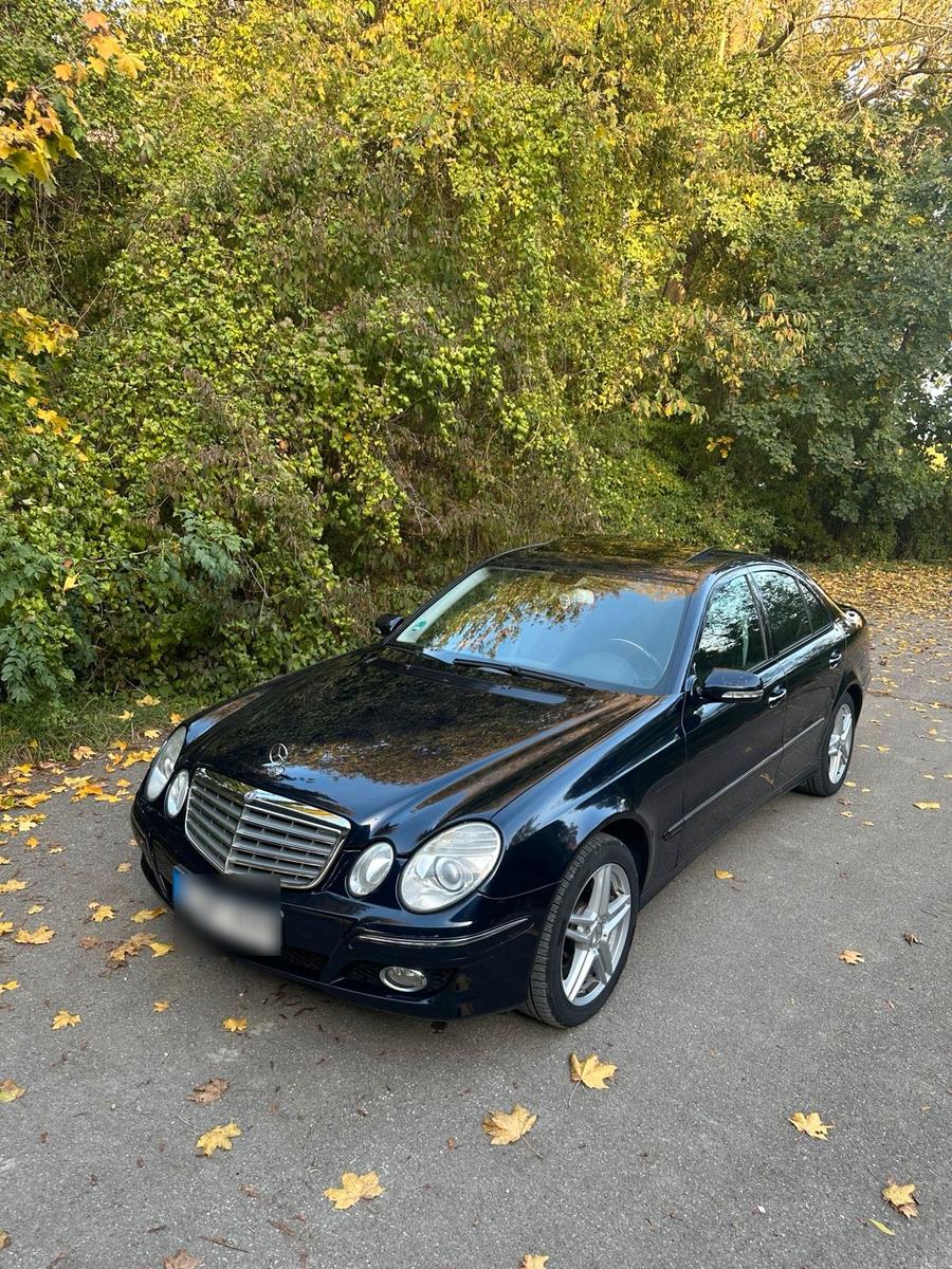 Mercedes-Benz E 220